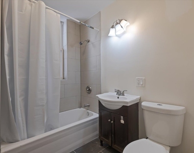 4211 W Gladys Avenue - Photo Thumbnail 7