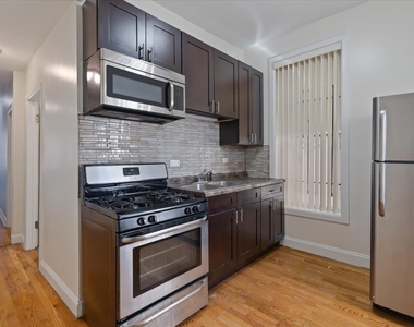 4211 W Gladys Avenue - Photo Thumbnail 8