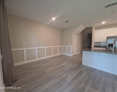 12784 Josslyn Lane - Photo Thumbnail 4