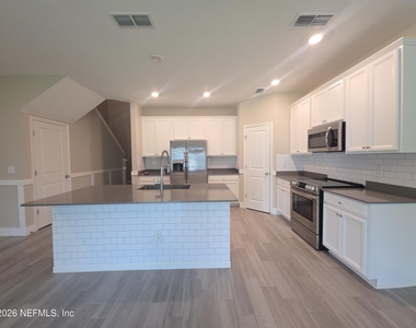 12784 Josslyn Lane - Photo Thumbnail 5