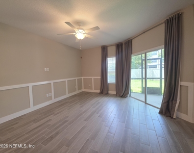 12784 Josslyn Lane - Photo Thumbnail 3