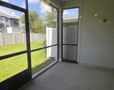 12784 Josslyn Lane - Photo Thumbnail 16