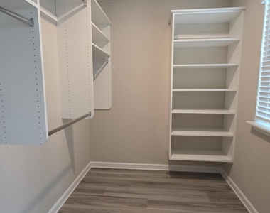 12784 Josslyn Lane - Photo Thumbnail 14