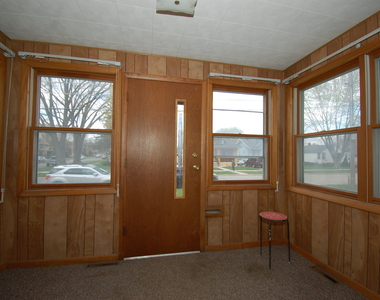 653 Jay Street - Photo Thumbnail 7
