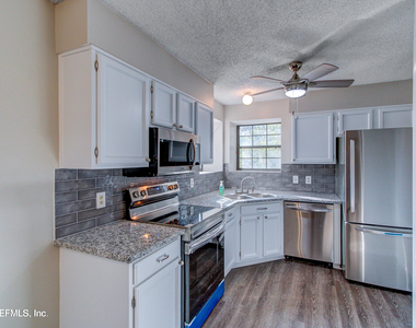 4641 Yerkes Street - Photo Thumbnail 6