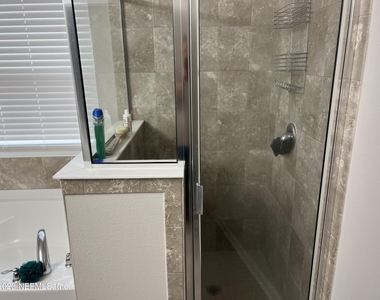 574 Northside Drive S - Photo Thumbnail 18