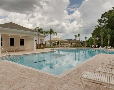 574 Northside Drive S - Photo Thumbnail 25