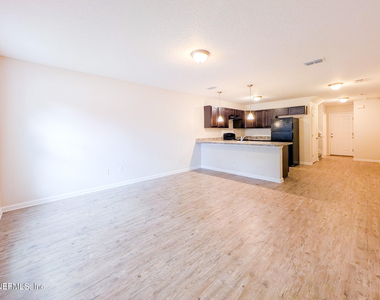 8441 Mcgirts Village Lane - Photo Thumbnail 2