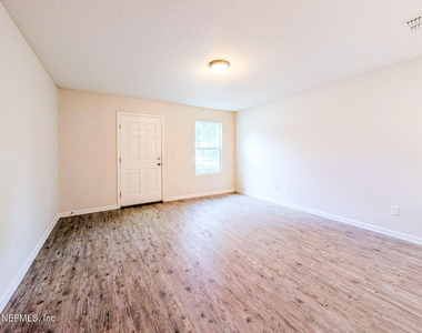 8441 Mcgirts Village Lane - Photo Thumbnail 3