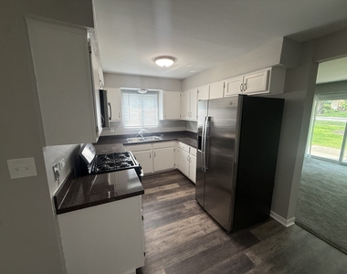 1121 Chalet Drive - Photo Thumbnail 1