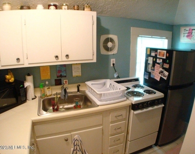 3114 Riverside Avenue - Photo Thumbnail 11