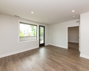 2111 S Halsted Street - Photo Thumbnail 5