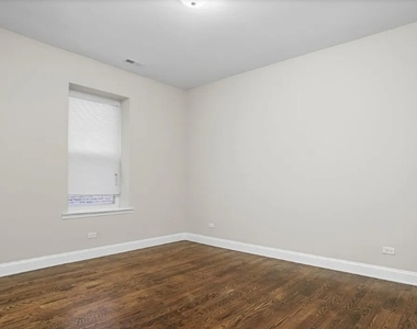 4530 S Michigan Avenue - Photo Thumbnail 9