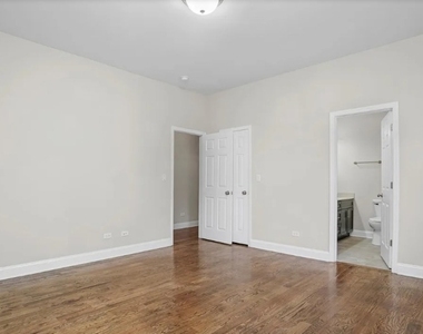 4530 S Michigan Avenue - Photo Thumbnail 15
