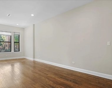 4530 S Michigan Avenue - Photo Thumbnail 5