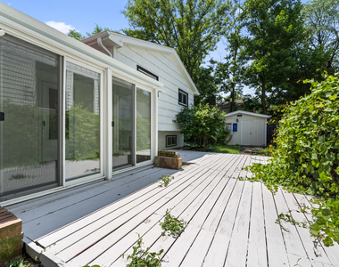 5654 S Washington Street - Photo Thumbnail 22