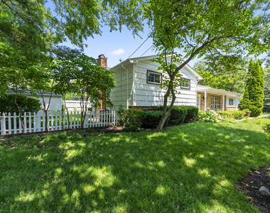 5654 S Washington Street - Photo Thumbnail 2