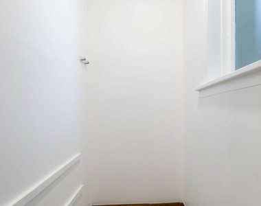 4904 W School Street - Photo Thumbnail 14