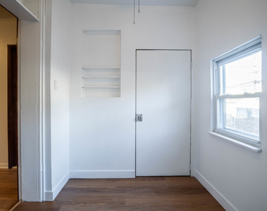 4904 W School Street - Photo Thumbnail 16