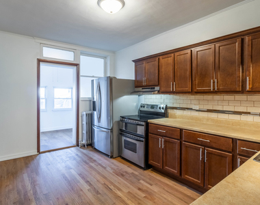 4904 W School Street - Photo Thumbnail 12
