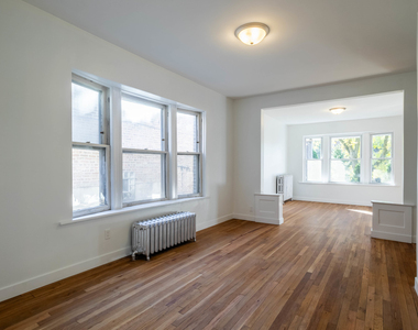 4904 W School Street - Photo Thumbnail 5