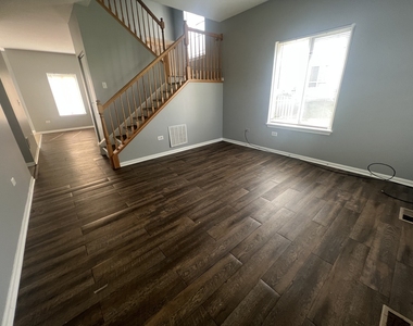 3102 Alyssa Street - Photo Thumbnail 16