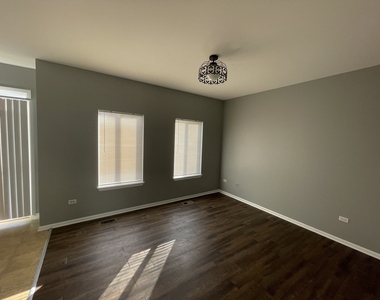 3102 Alyssa Street - Photo Thumbnail 13