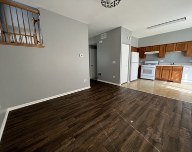 3102 Alyssa Street - Photo Thumbnail 5