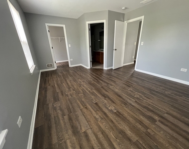 3102 Alyssa Street - Photo Thumbnail 6