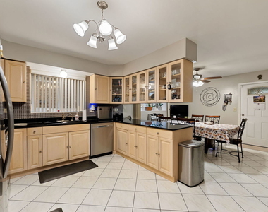 8729 W Summerdale Avenue - Photo Thumbnail 6
