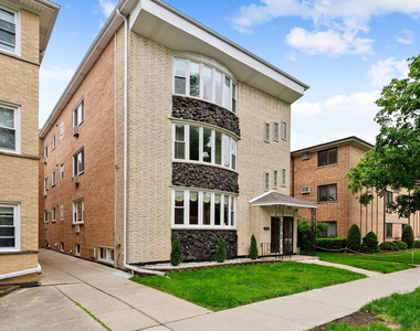 8729 W Summerdale Avenue - Photo Thumbnail 17