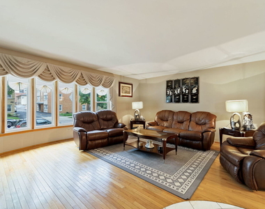 8729 W Summerdale Avenue - Photo Thumbnail 2