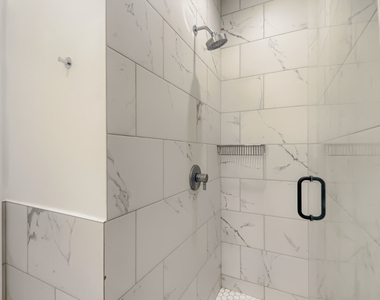 6740 N Sheridan Road - Photo Thumbnail 18