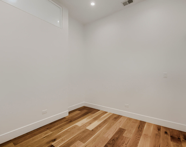 6740 N Sheridan Road - Photo Thumbnail 14