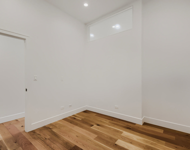 6740 N Sheridan Road - Photo Thumbnail 9
