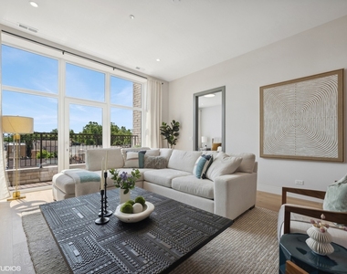 1615 W Irving Park Road - Photo Thumbnail 8
