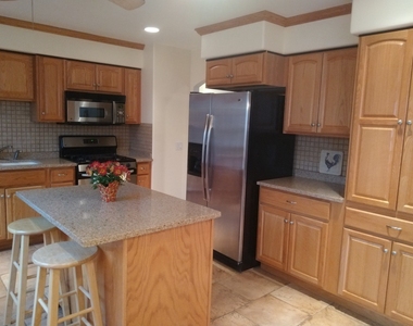 909 Dundee Avenue - Photo Thumbnail 1