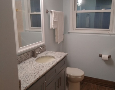 909 Dundee Avenue - Photo Thumbnail 6