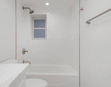 2203 W Giddings Street - Photo Thumbnail 11