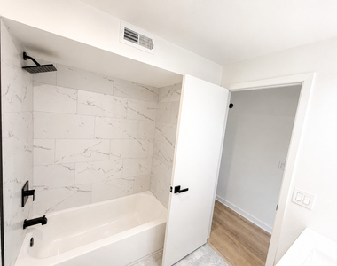 5819 W Higgins Avenue - Photo Thumbnail 18