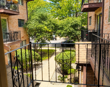 5819 W Higgins Avenue - Photo Thumbnail 11