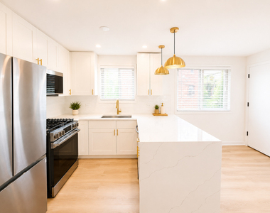 5819 W Higgins Avenue - Photo Thumbnail 2