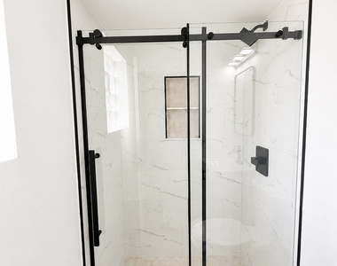 5819 W Higgins Avenue - Photo Thumbnail 15