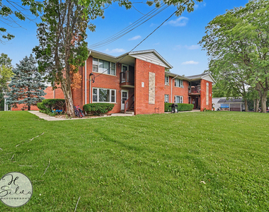 10 Arrowhead Drive - Photo Thumbnail 11