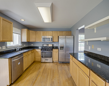 2464 Blue Spruce Lane - Photo Thumbnail 6