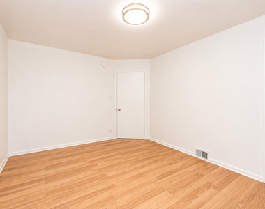 408 S Albert Street - Photo Thumbnail 22
