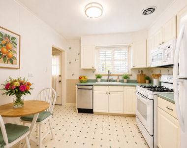 408 S Albert Street - Photo Thumbnail 4