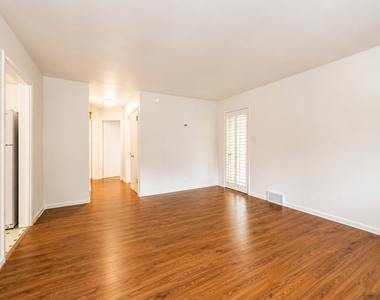 408 S Albert Street - Photo Thumbnail 14