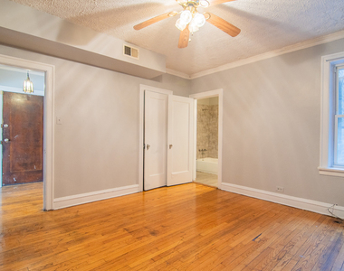 7841 S Kingston Avenue - Photo Thumbnail 10