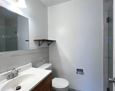 341 Jefferson Court - Photo Thumbnail 11